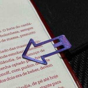 فاصله كتب صغيره